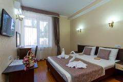 Двухкомнатный семейный Люкс без балкона